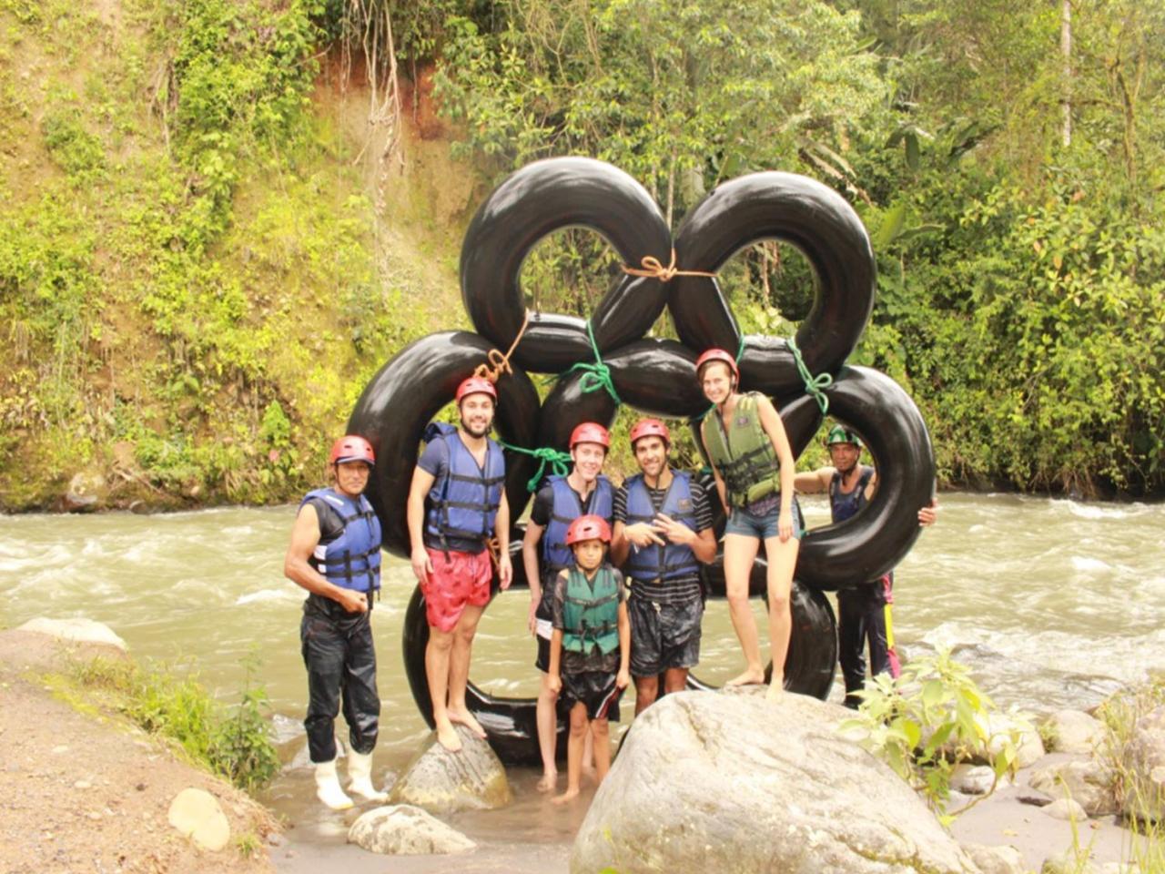 Mindo Eco Chalet Con Rio Y Cascada Ngoại thất bức ảnh